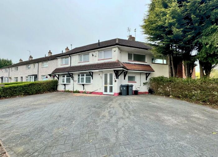 4 Bedroom Semi-Detached House To Rent In Tamerton Road, Birmingham, B32