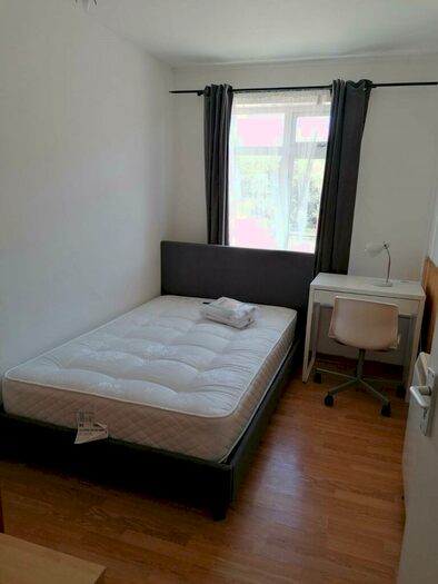 3 Bedroom Flat To Rent In Titania Close, Colchester, Essex, CO4