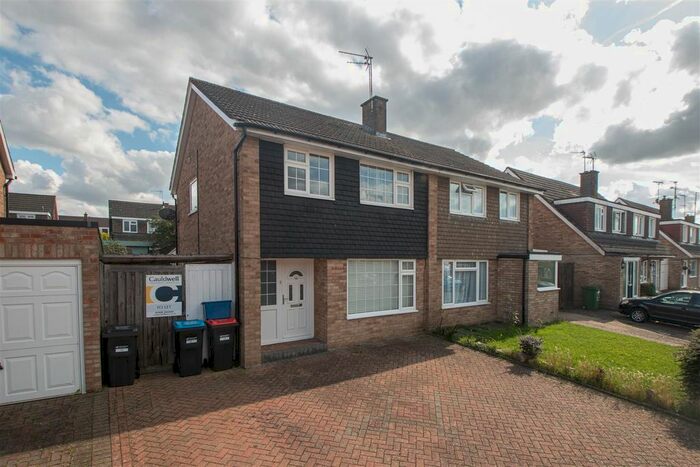 3 Bedroom Property To Rent In Ribble Crescent, Bletchley, Milton Keynes, MK3