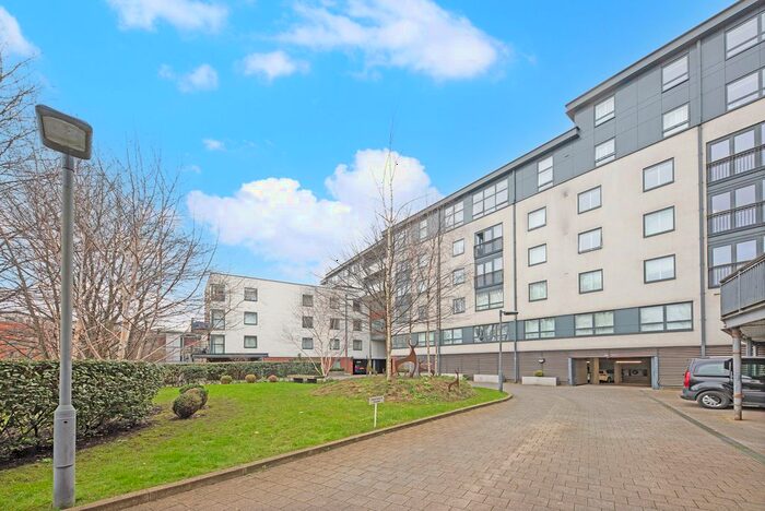 2 Bedroom Flat To Rent In Xchange Point, Market Road, N7