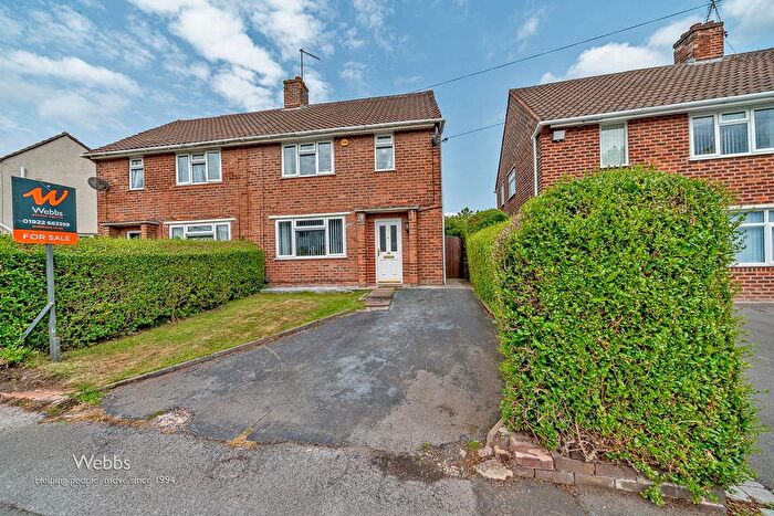 2 Bedroom Semi-detached House For Sale In Wilkes Avenue, Walsall, WS2