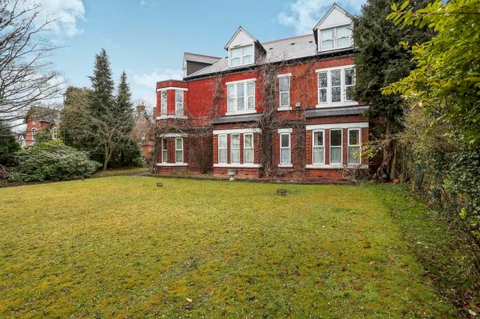 Studio To Rent In Middleton Hall Road, Kings Norton, B30