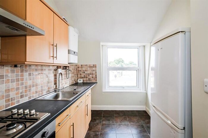 1 Bedroom Flat To Rent In Lea Bridge Road, Leyton, E10