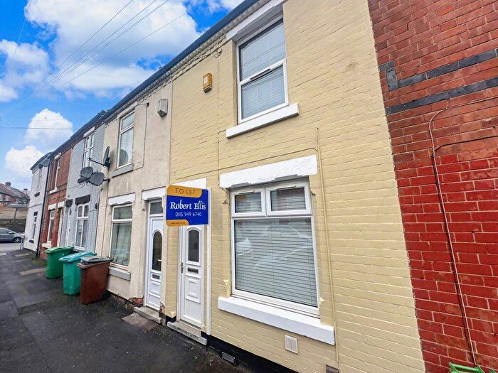 3 Bedroom Terraced House To Rent In Grimston Road, Radford, NG7