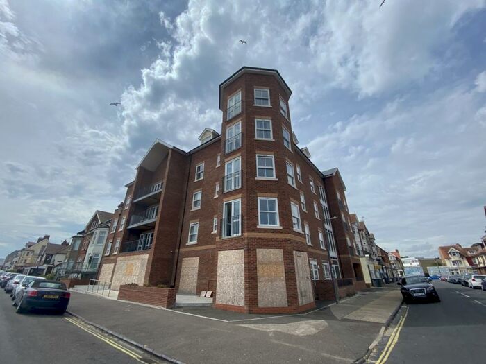 2 Bedroom Apartment To Rent In Melrose House, Granville Road, Felixstowe, Suffolk, IP11