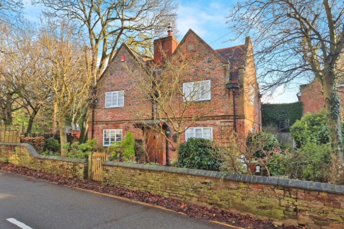 3 Bedroom Cottage For Sale In Woodman Lane, Clent, Stourbridge, DY9