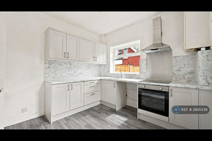 2 Bedroom Semi-Detached House To Rent In Powell St, Bury, BL8