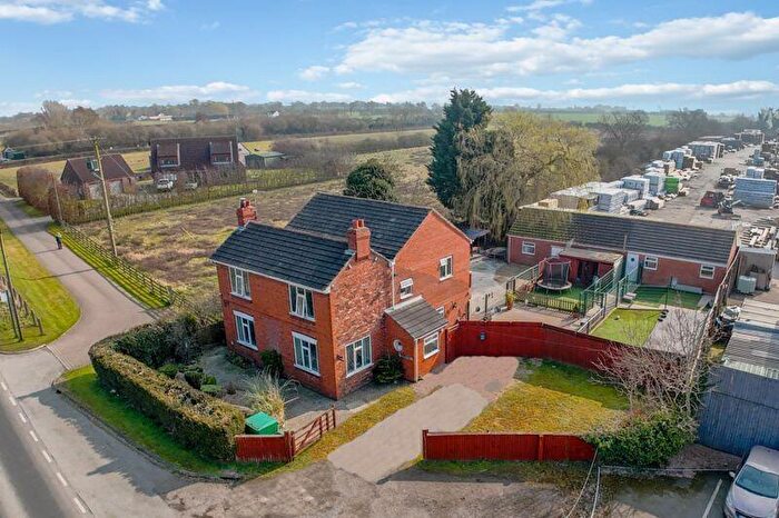 5 Bedroom Detached House For Sale In Hull Road, Eastrington, Goole, DN14