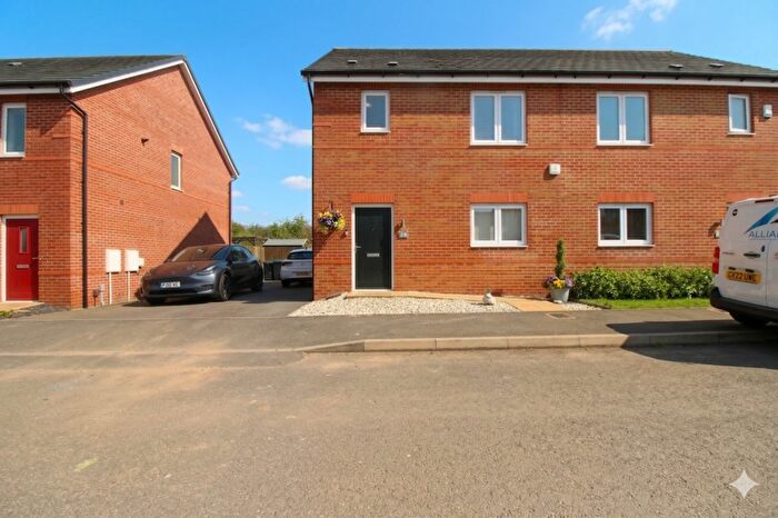 3 Bedroom Semi Detached House For Sale In Westfield Avenue, Earl Shilton, Leicester, Leicestershire, LE9