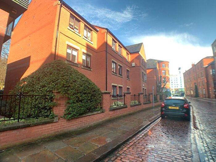 1 Bedroom Flat To Rent In Chantrell Court, Leeds, LS2
