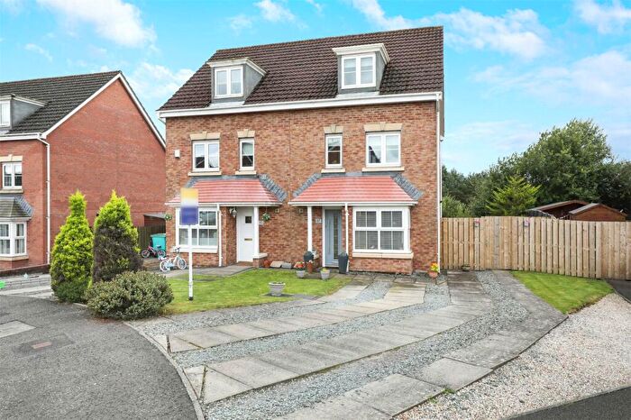 4 Bedroom Semi-Detached House For Sale In Hopepark Drive, Cumbernauld, Glasgow, North Lanarkshire, G68