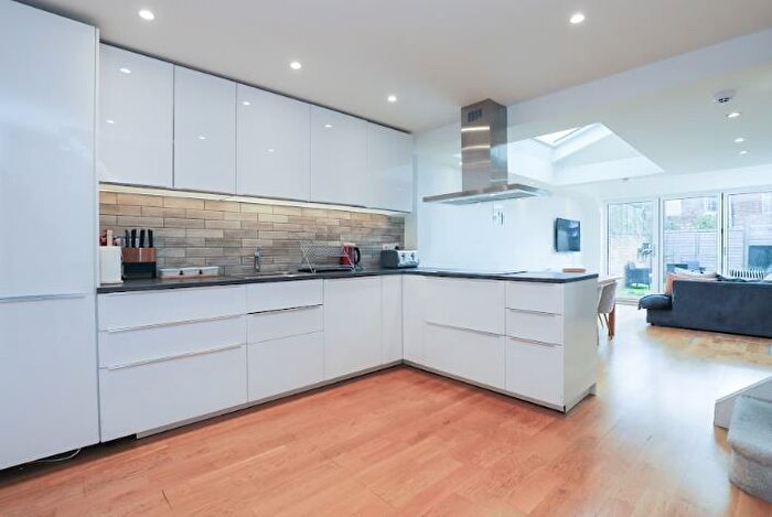 4 Bedroom Detached House To Rent In Mount Street, Oxford, OX2