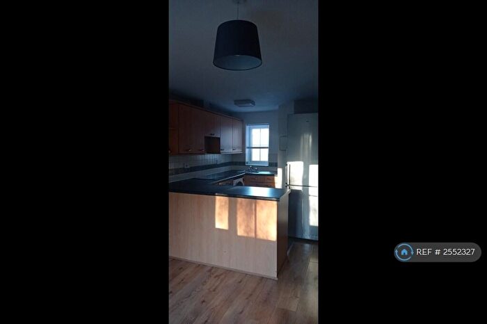 2 Bedroom Maisonette To Rent In Manchester, Manchester, M9