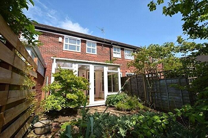 2 Bedroom House To Rent In Douglas Villas, Gilesgate, Durham, DH1