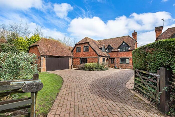 5 Bedroom Detached House For Sale In Camley Park Drive, Pinkney's, Maidenhead, SL6