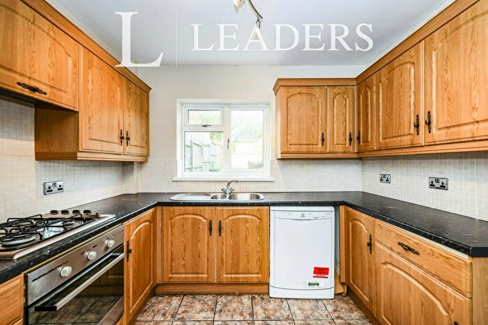 4 Bedroom Terraced House To Rent In Blakemere Crescent, PO6