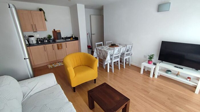 2 Bedroom Flat To Rent In Primrose Drive, Ecclesfield, Sheffield, South Yorkshire, Uk, S35