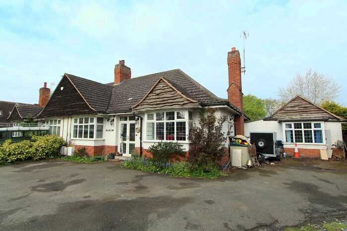 5 Bedroom Semi-Detached Bungalow For Sale In Ashby Lane, Bitteswell, LE17