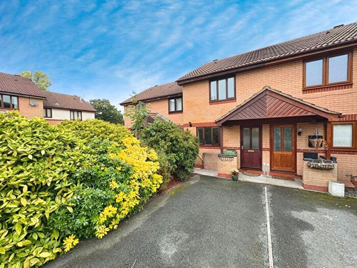 2 Bedroom Semi-detached House For Sale In Kingfisher Court, Alvechurch, Birmingham, B48