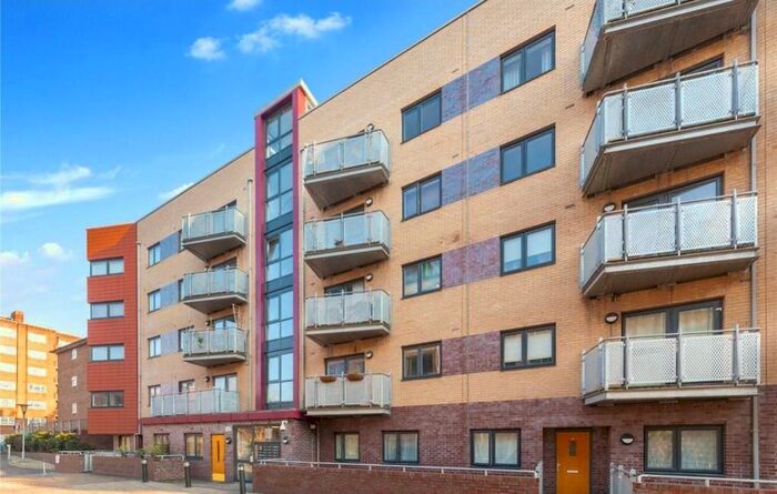 1 Bedroom Flat To Rent In Oakleigh Court, Murray Grove, Hoxton, London, N1