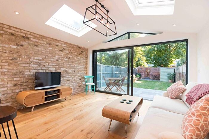 3 Bedroom Detached House To Rent In Victory Road, Wimbledon, London, SW19