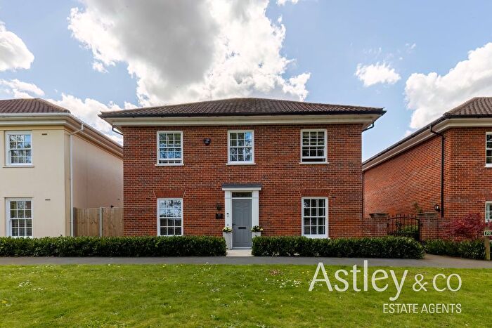 4 Bedroom Detached House For Sale In Avocet Rise, Sprowston, Norwich, NR7