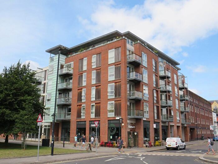 1 Bedroom Flat To Rent In City Centre, Queen Square Apartments, BS1