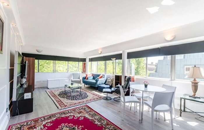 2 Bedroom Apartment To Rent In Park Road, Regents Park, St Johns Wood, NW8