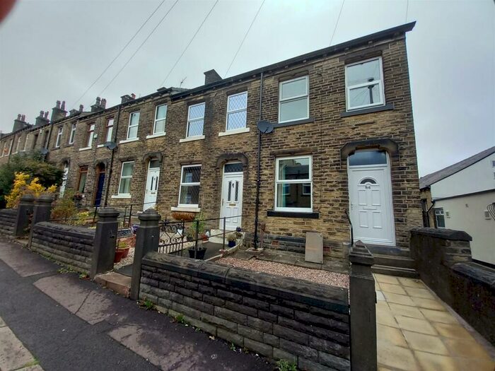 2 Bedroom End Of Terrace House To Rent In Wellington St, Lindley, HD3