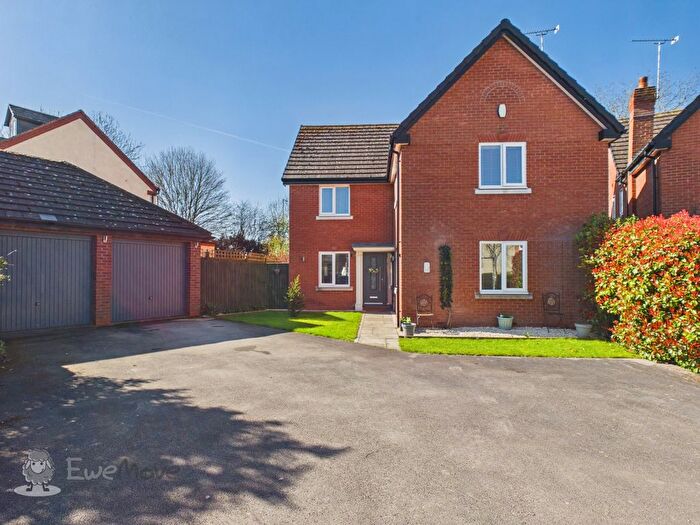 4 Bedroom Detached House For Sale In Alexandra Drive, Yoxall, Burton-On-Trent, Staffordshire, DE13