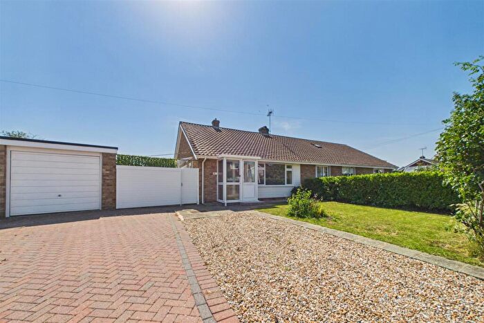 2 Bedroom Semi-Detached Bungalow For Sale In Oxford Drive, Bognor Regis, PO21