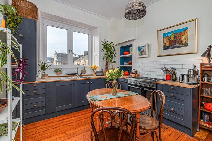 1 Bedroom Apartment For Sale In Daisy Street, Govanhill, Glasgow, G42
