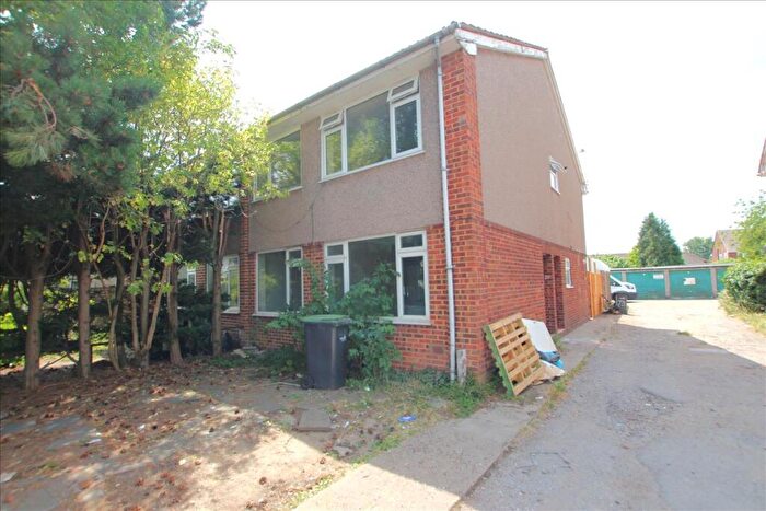 2 Bedroom Maisonette To Rent In St Georges Road, London, EN1