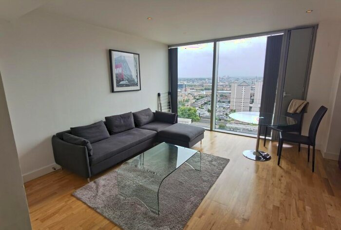 1 Bedroom Flat To Rent In Marsh Wall, London, E14