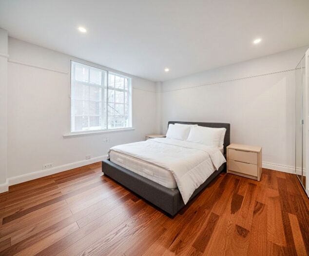 2 Bedroom Flat To Rent In Coram Street, London, WC1N