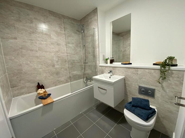 1 Bedroom Flat To Rent In Gavel Drive, Rugby, Warwickshire, CV21