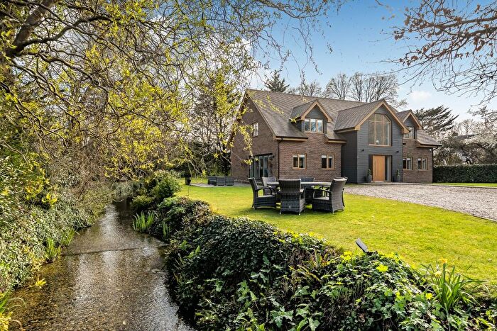 5 Bedroom Detached House For Sale In North Close, Havant, PO9