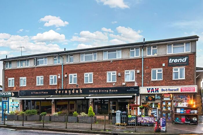 2 Bedroom Flat To Rent In High Street, Berkhamsted, HP4