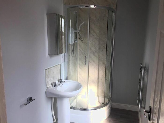 Studio To Rent In Birches Head Road, Northwood, Stoke-On-Trent, ST1