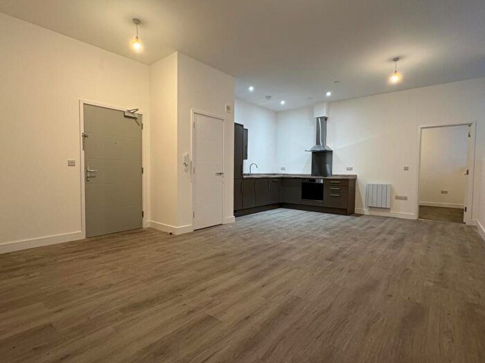 2 Bedroom Apartment To Rent In Oundle Road, Peterborough, PE2