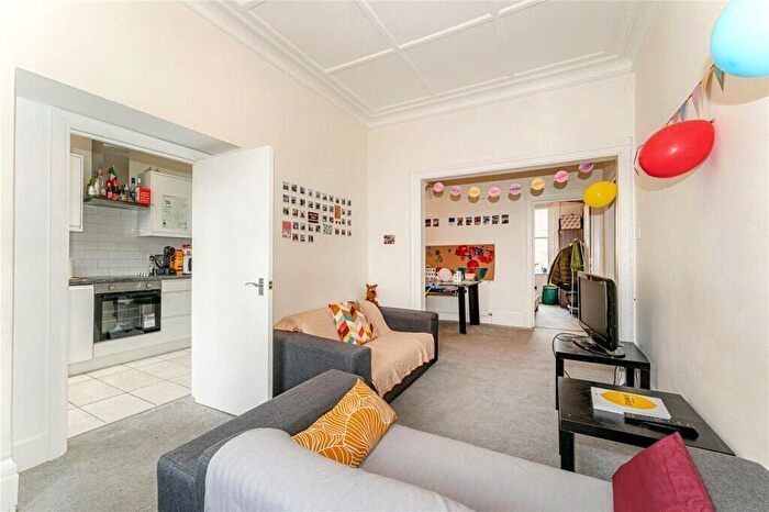 4 Bedroom Apartment To Rent In Finchley Road, St. Johns Wood, London, NW8