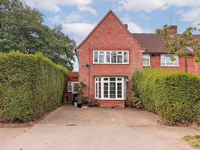 3 Bedroom End Terrace House For Sale In Newfields, Welwyn Garden City, Hertfordshire, AL8