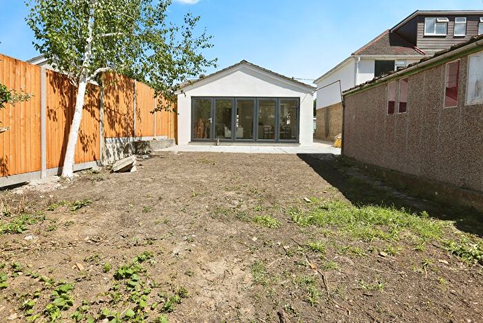 2 Bedroom Bungalow For Sale In Rother Dale, Southampton, Hampshire, SO19