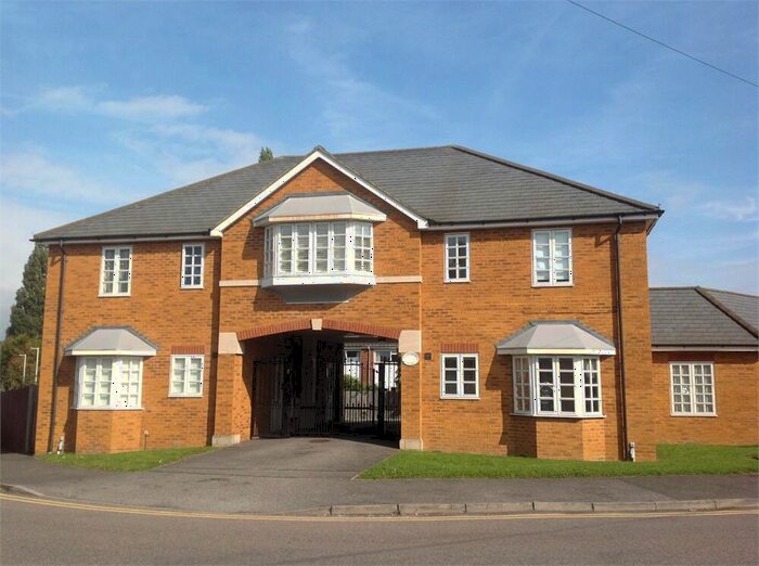 1 Bedroom Flat To Rent In Chessington Road, Ewell, Epsom, KT17