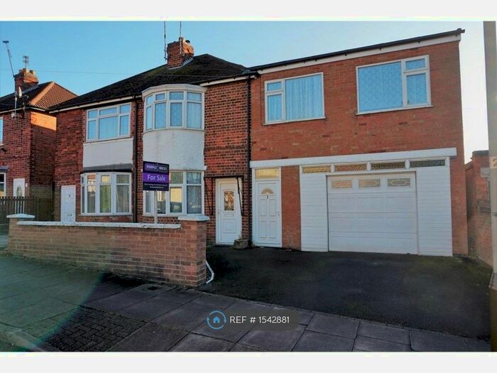 4 Bedroom Semi-Detached House To Rent In Jean Drive, Leicester, LE4
