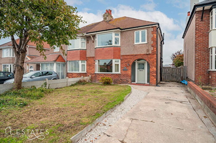 3 Bedroom Semi-Detached House For Sale In Rhuddlan Road, Rhyl, LL18