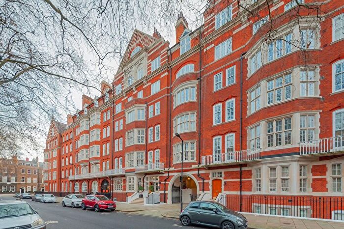 2 Bedroom Flat For Sale In Bedford Avenue, Bloomsbury, WC1B