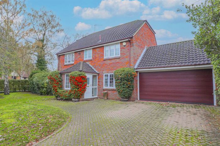 5 Bedroom Detached House For Sale In The Granary, Roydon, Harlow, CM19