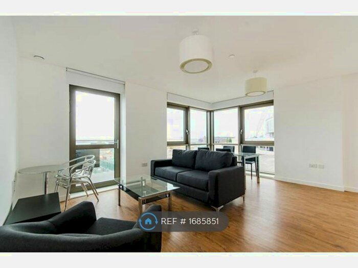 2 Bedroom Flat To Rent In Marathon House, Wembley, HA9