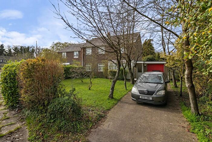 4 Bedroom Semi-Detached House For Sale In The Rowans, Wetherby, West Yorkshire, LS22